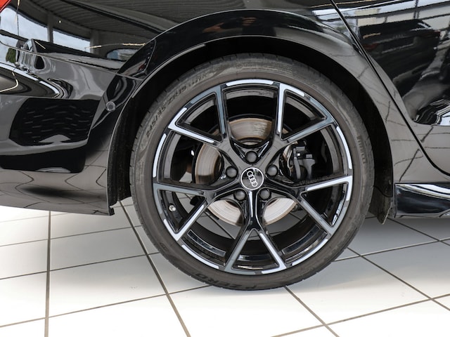 Audi RS3 Quattro S-Tronic Sedan