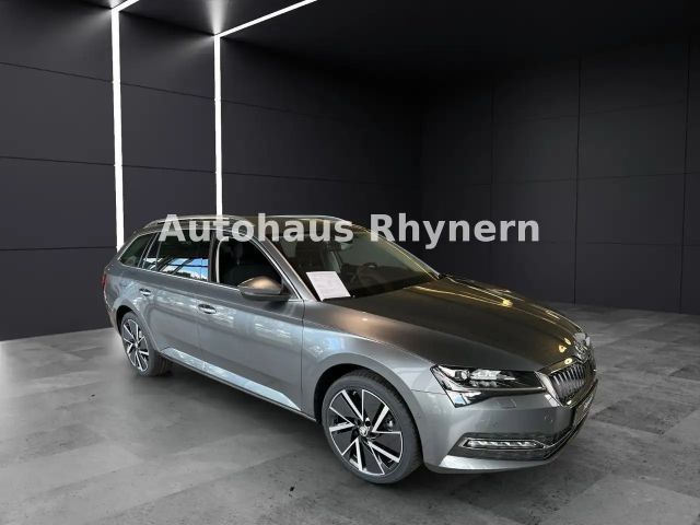 Skoda Superb 2.0 TDI Combi Style Style
