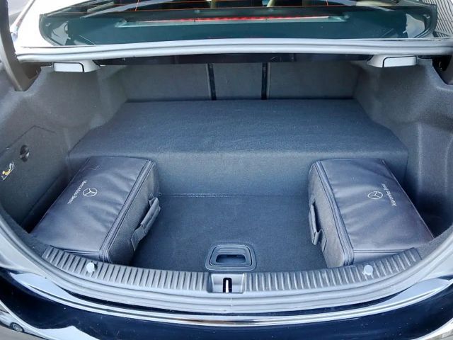 Mercedes-Benz C 300 AVANTGARDE Sedan