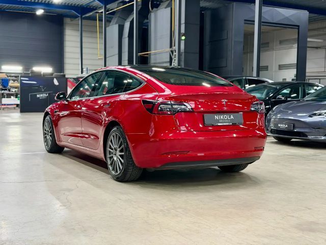 Tesla Model 3 AWD Long Range