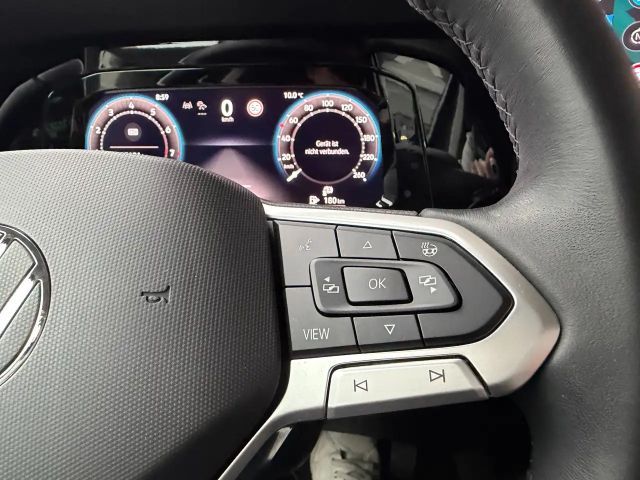 Volkswagen Golf 1.5 TSI Life Variant