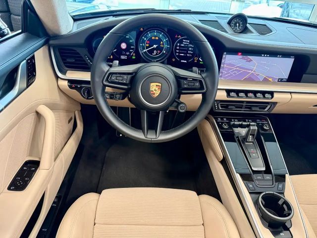 Porsche 992 4S Cabrio Targa