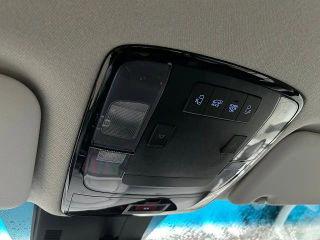 Hyundai Staria Trend