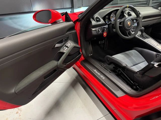 Porsche Cayman 718 RS