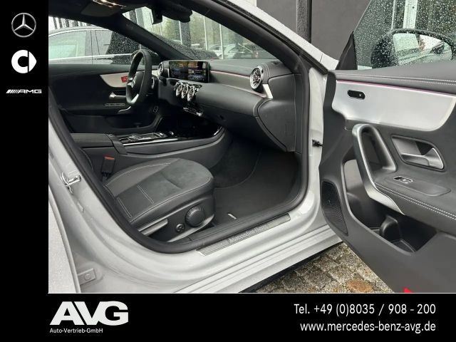 Mercedes-Benz CLA 200 AMG Line Shooting Brake