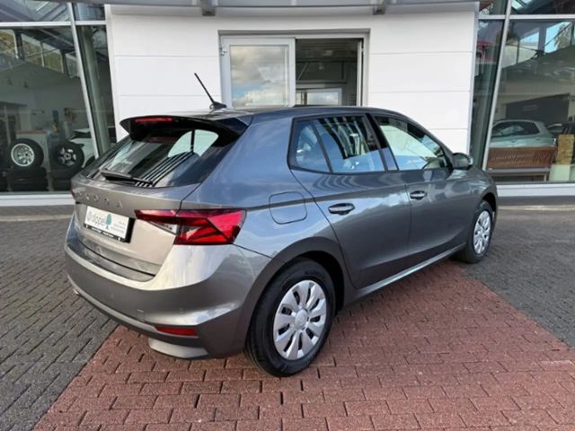 Skoda Fabia 1.0 MPI Essence SHZ,PDC,LED,GRA,NSW