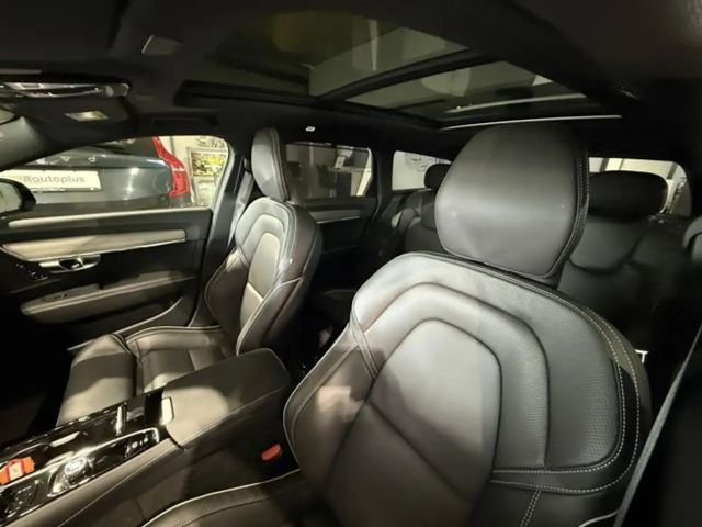 Volvo V90 AWD Dark Recharge T8 Ultra