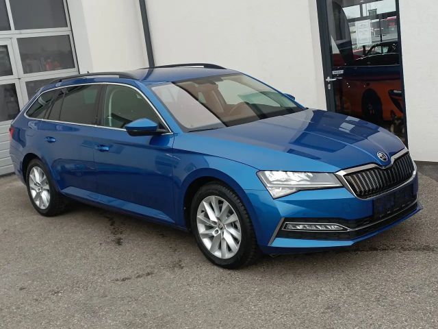Skoda Superb PlugIn-Hybrid Style Style