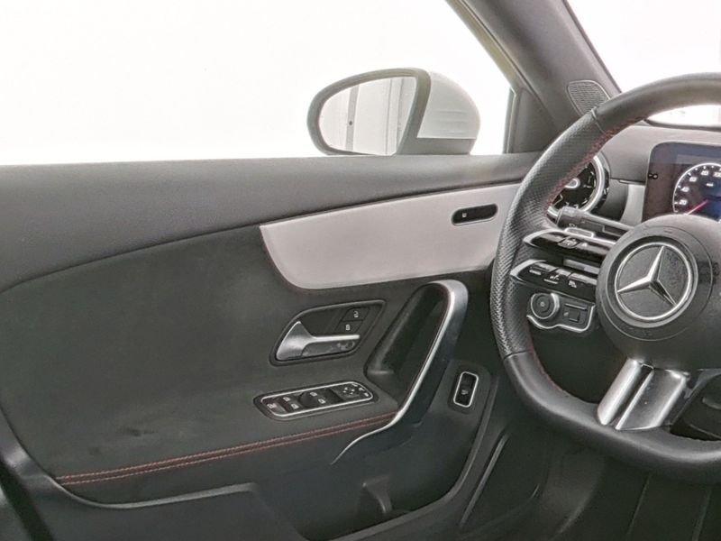 Mercedes-Benz A 200 AMG Line