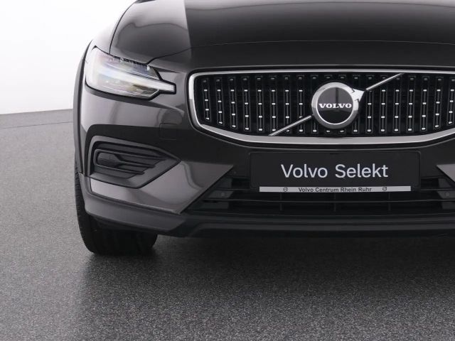 Volvo V60 Cross Country AWD Plus
