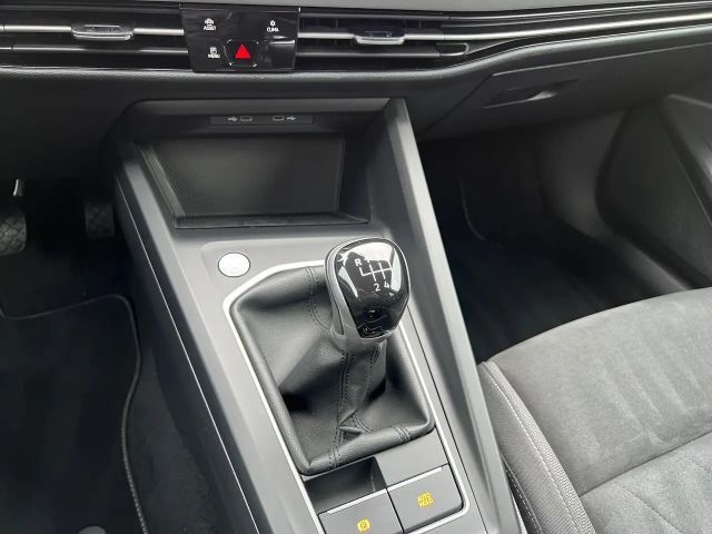 Volkswagen Golf Life Variant