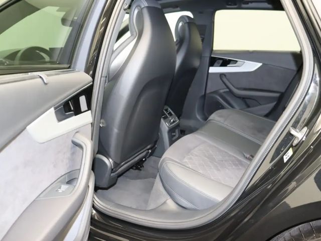 Audi A4 35 TFSI Avant S-Line