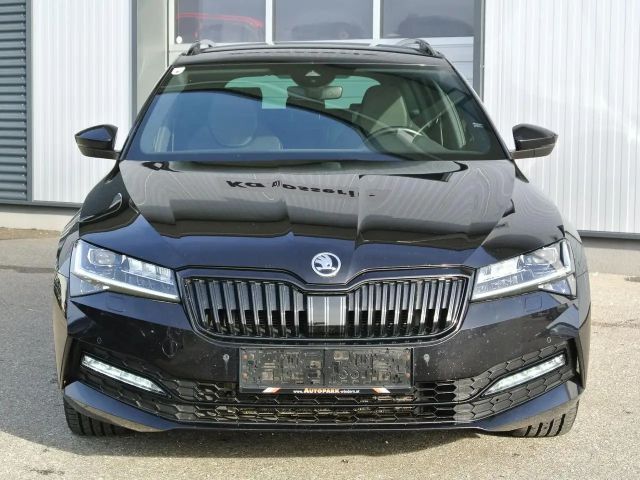 Skoda Superb Sportline iV