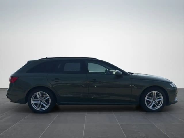 Audi A4 30 TDI Avant