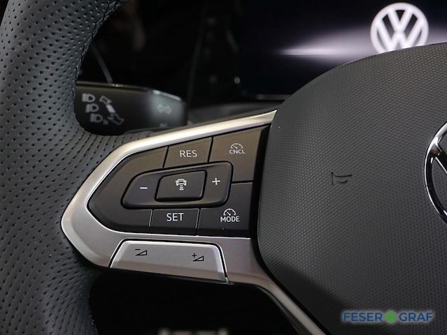 Volkswagen Golf DSG R-Line Variant