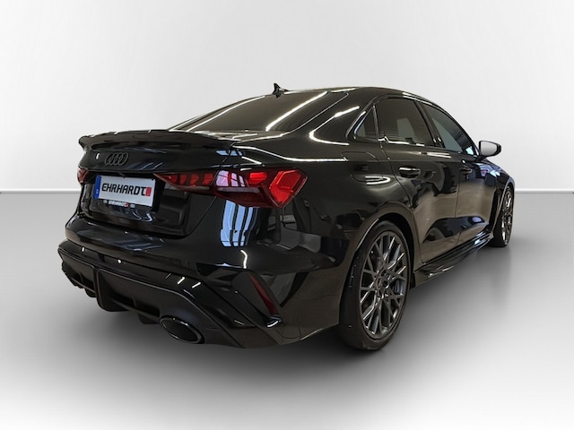 Audi RS3 Quattro S-Tronic Sedan