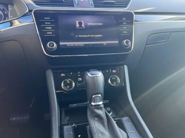 Skoda Superb 2.0 TSI Combi