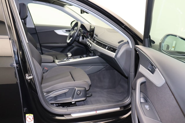 Audi A4 35 TDI Avant S-Line S-Tronic