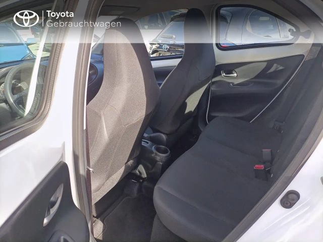 Toyota Aygo X Comfort Hatchback Play X-play