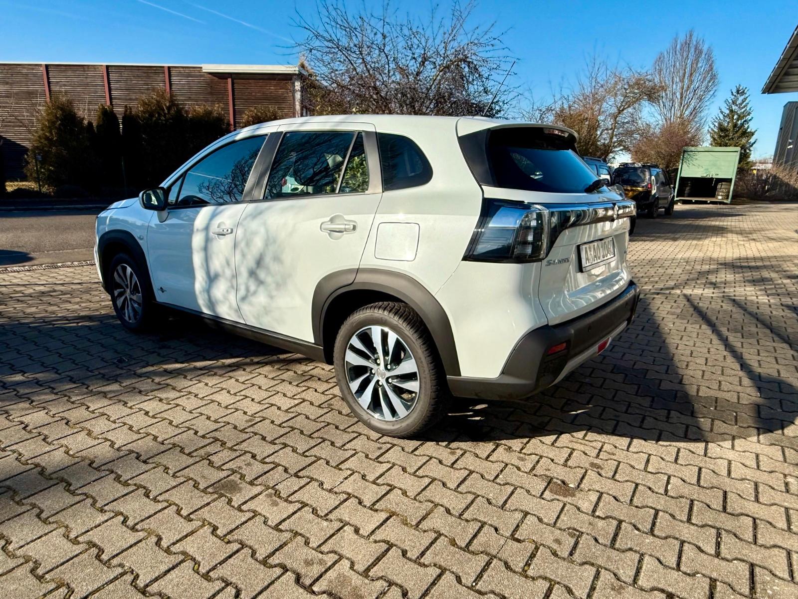 Suzuki SX4 S-Cross Boosterjet Hybrid