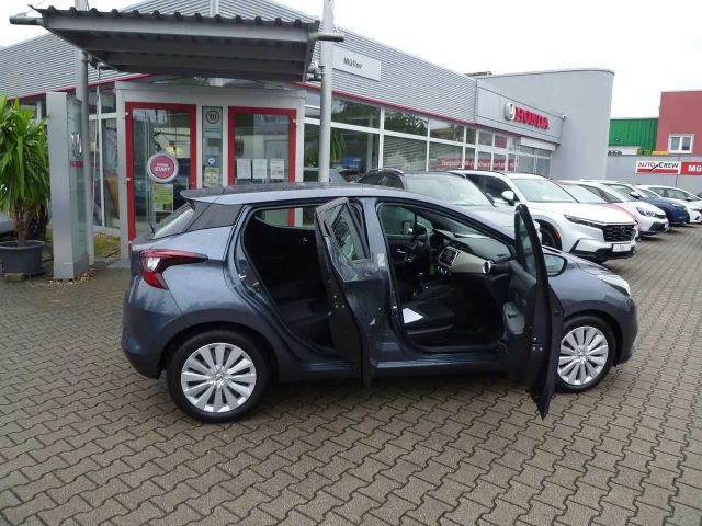 Nissan Micra Acenta IG-T