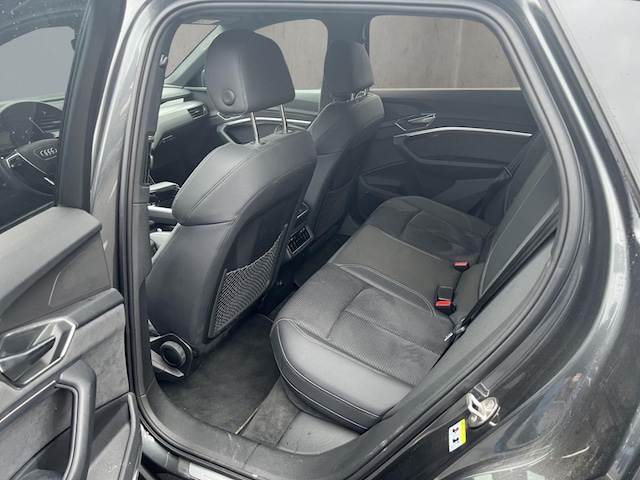 Audi Q8 e-tron 55 Quattro S-Line