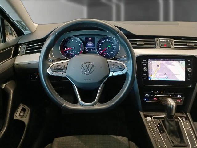 Volkswagen Passat 1.5 TSI Business DSG Variant