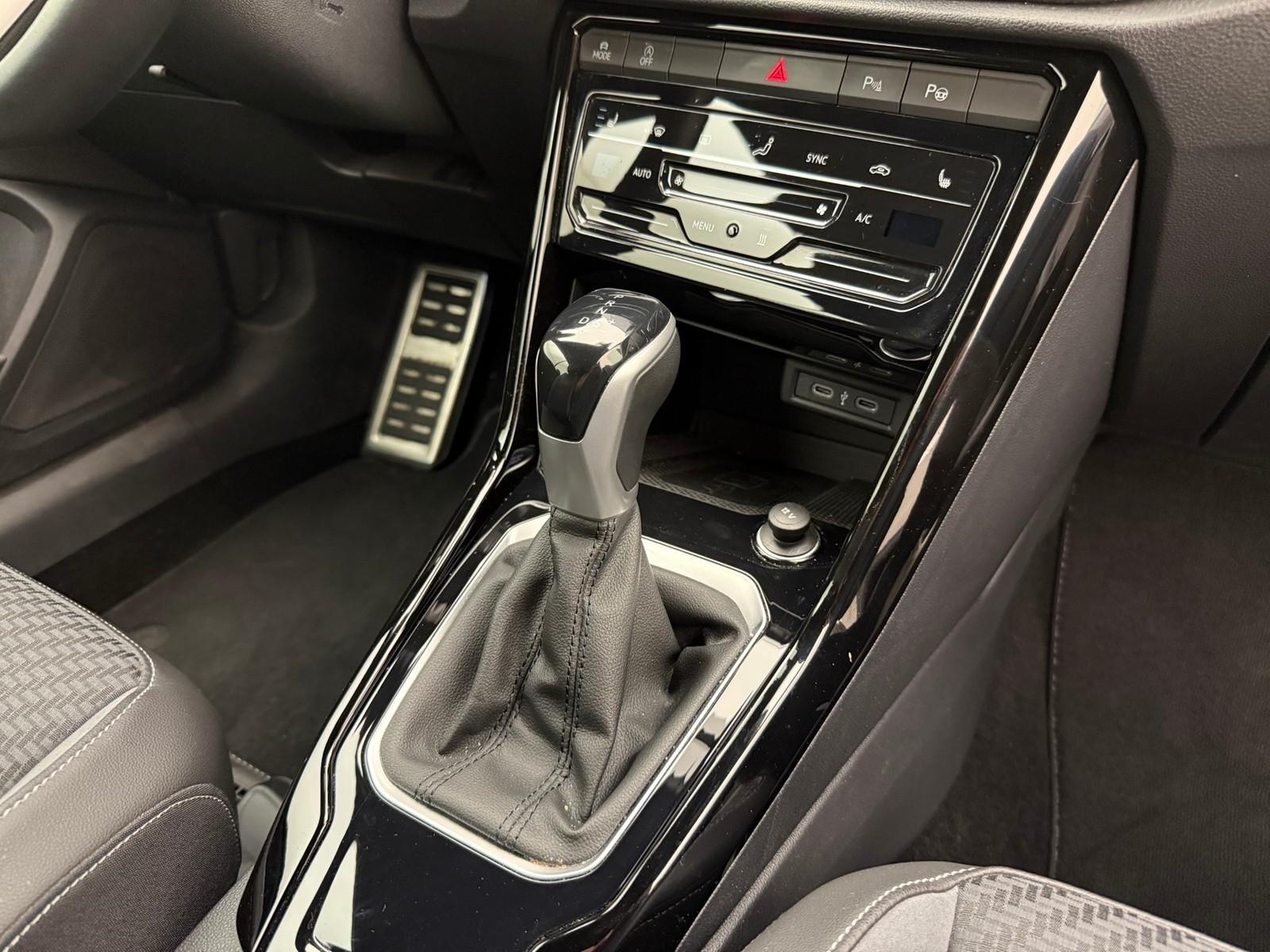 Volkswagen T-Roc 1.5 TSI Cabriolet DSG R-Line