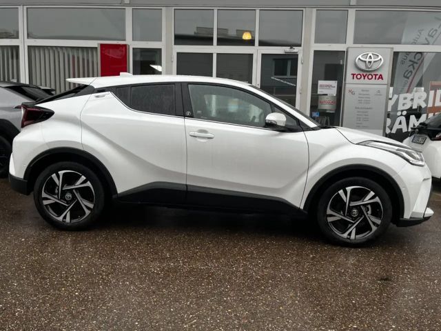 Toyota C-HR Hybride Team D