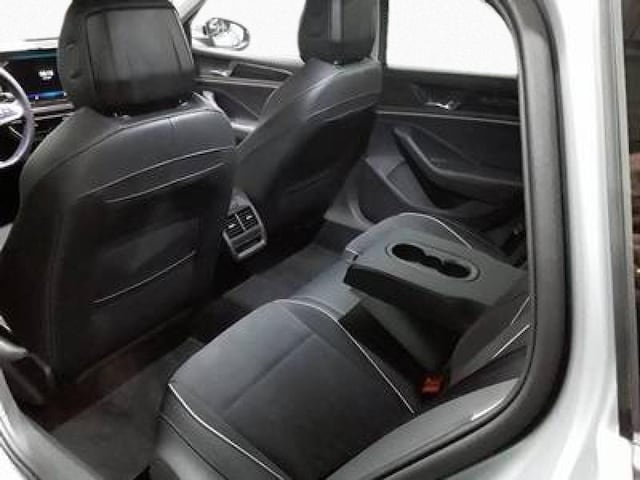 Volkswagen Passat 1.5 eTSI Business DSG