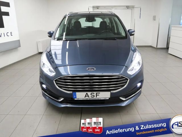 Ford Galaxy Titanium