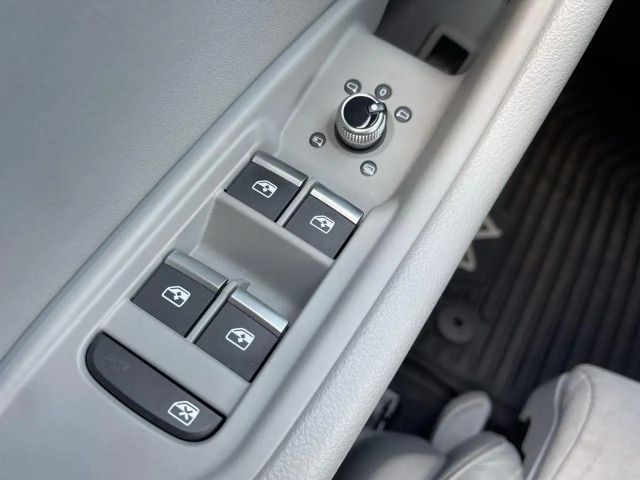 Audi A4 40 TDI Avant S-Line