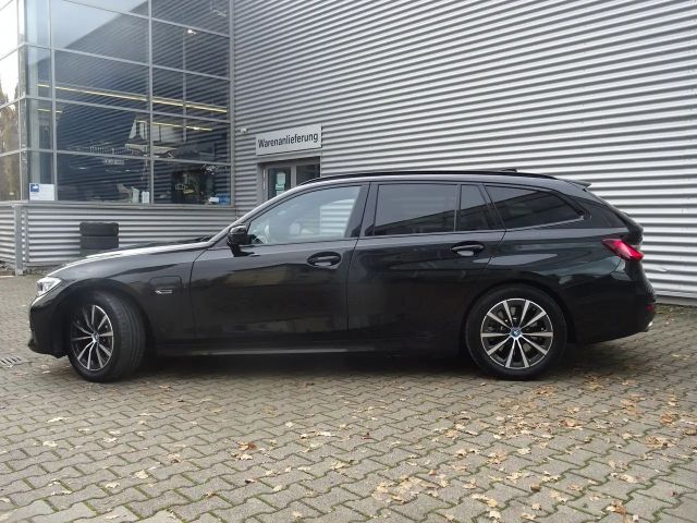 BMW 330 330e Sport Line Touring