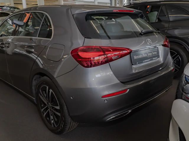 Mercedes-Benz A 180 Progressive