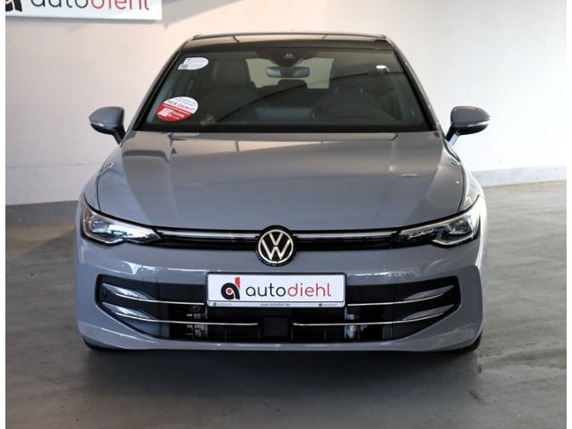 Volkswagen Golf 1.5 eTSI DSG Golf VIII