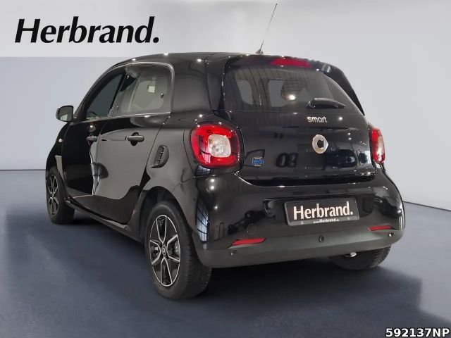 Smart EQ forfour EQ 22 KW CarPlay Sitzhzg Smart-Media DAB