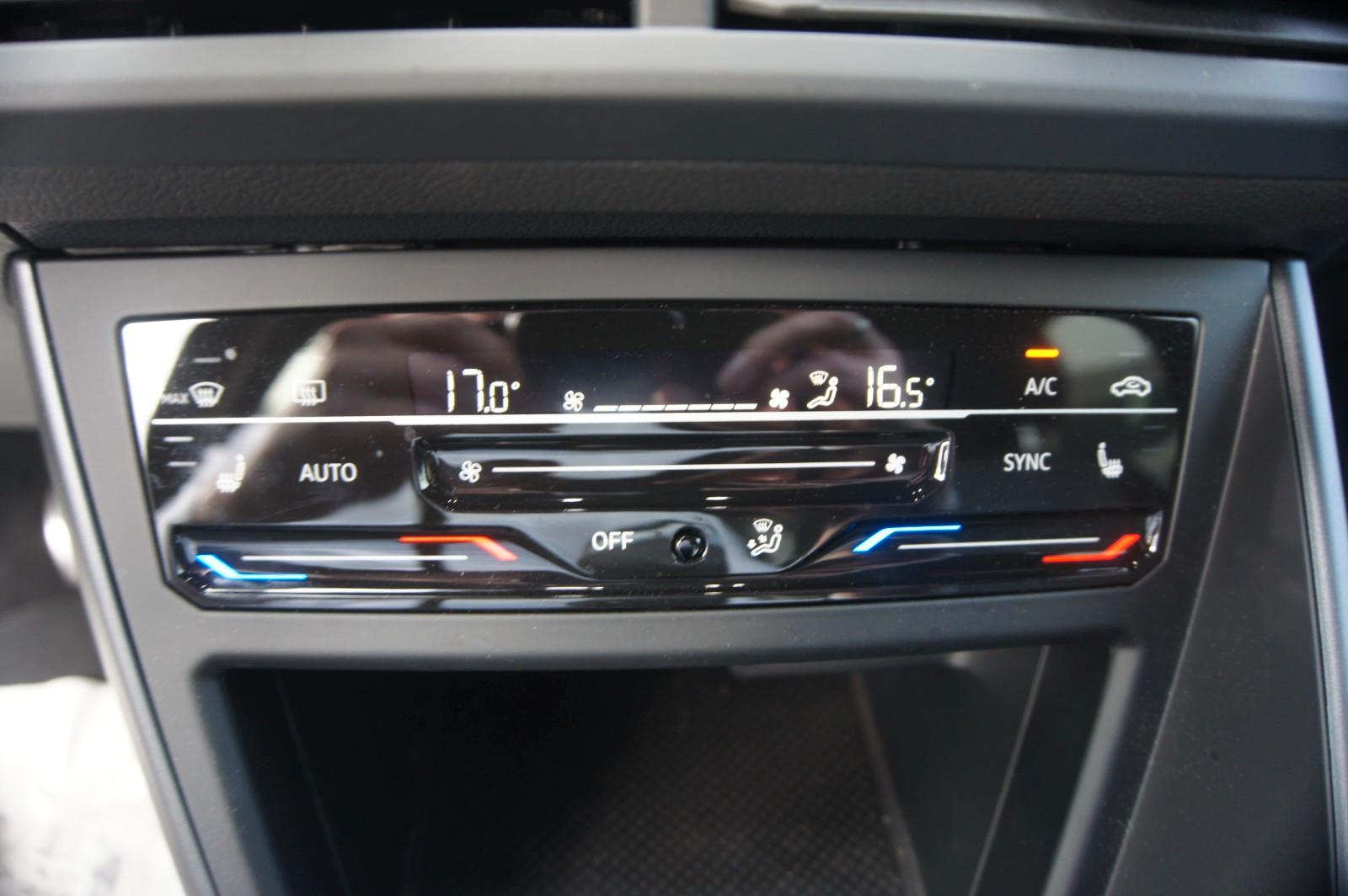 Volkswagen Taigo 1.0 TSI R-Line