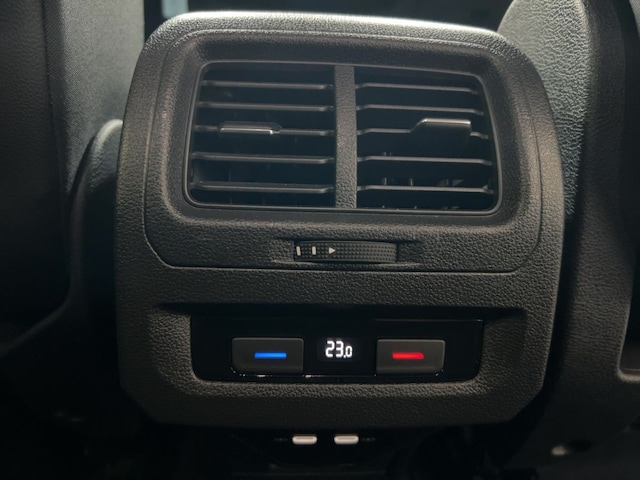 Volkswagen Touran 1.5 TSI DSG