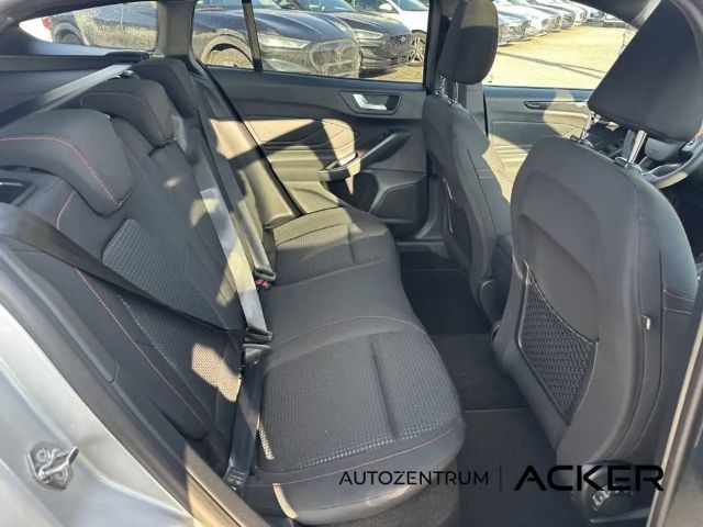 Ford Focus ST Line
