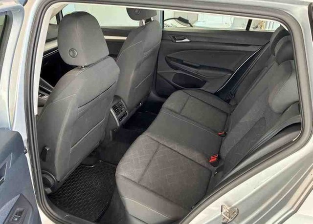 Volkswagen Golf 2.0 TDI DSG Life Variant