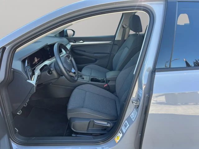 Volkswagen Golf 1,5 TSI Navi LED AHK SHZ RFK ACC