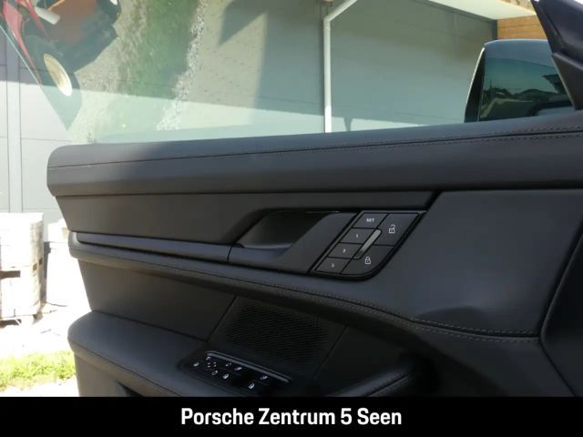 Porsche Taycan 4 Cross Turismo