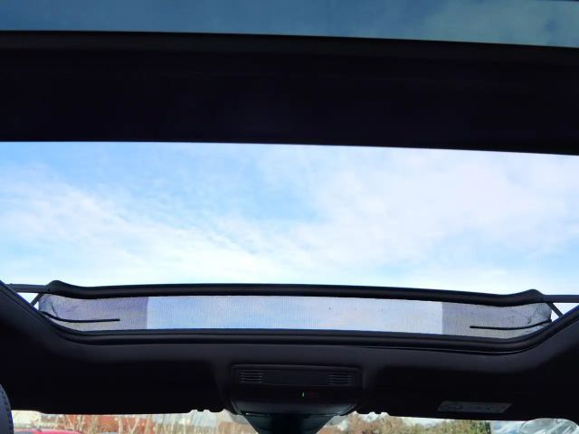 Volkswagen Tiguan 4Motion DSG R-Line