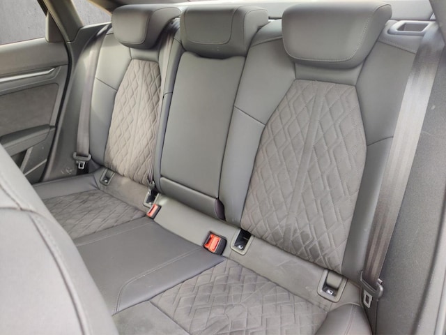 Audi RS3 Quattro S-Tronic Sedan