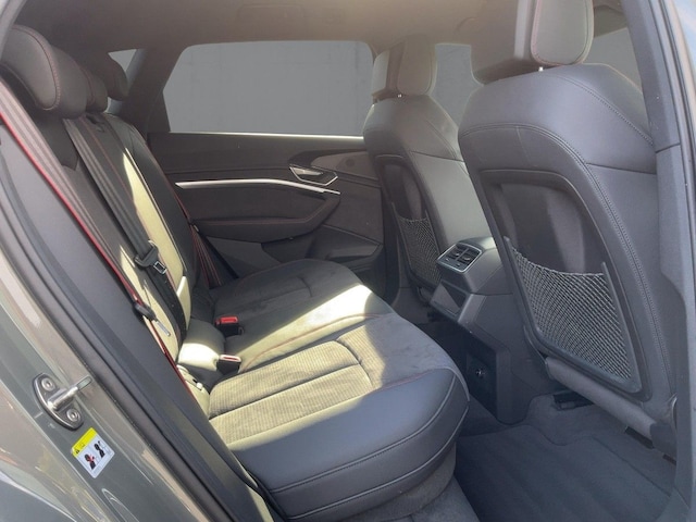 Audi Q8 e-tron 50 Quattro S-Line