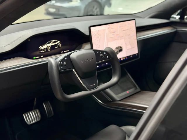 Tesla Model S Long Range