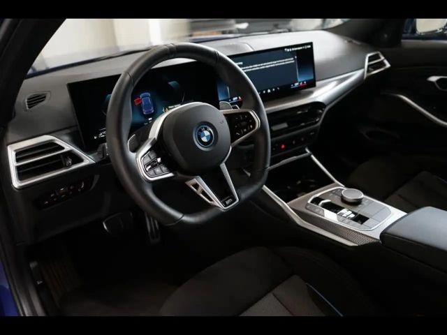 BMW 330 M-Sport Sedan xDrive