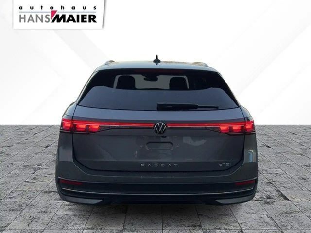 Volkswagen Passat Business DSG IQ.Drive