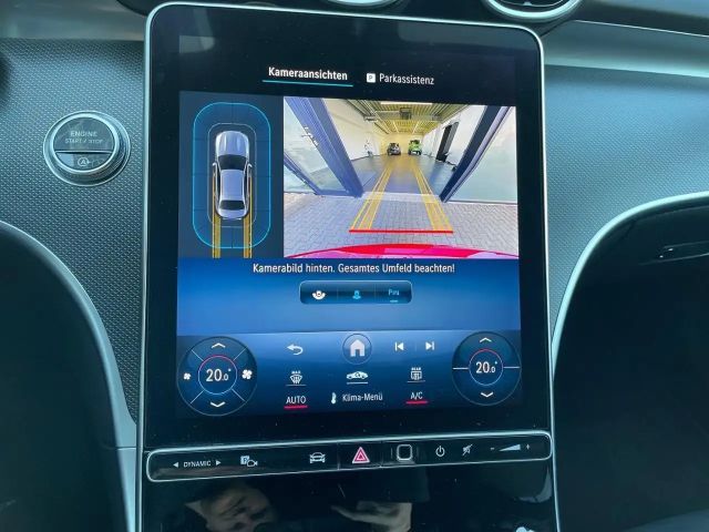 Mercedes-Benz C 200 AMG Line Sedan