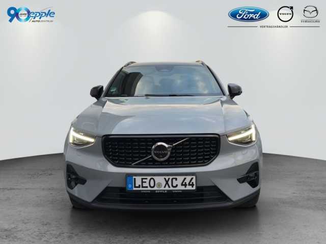 Volvo XC40 Business Dark Plus